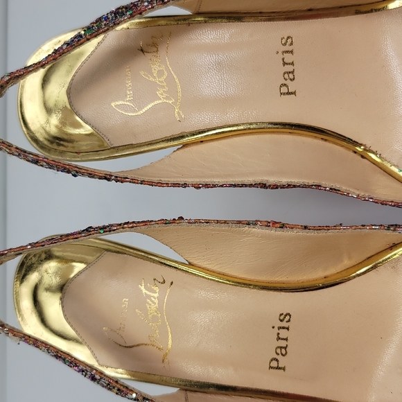 CHRISTIAN LOUBOUTIN Gold Glitter N Prive Peep-Toe Slingback 4.5" Heels / Size 38 - Picture 4 of 11
